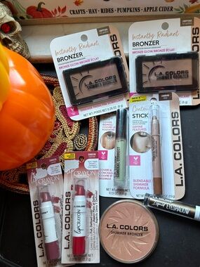 L.A. Colors Shimmer Bronzer & Lip Crayon Set - Bronze Glow & Berry Red